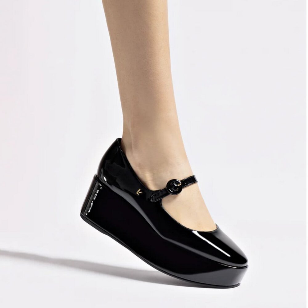 Blair Flatform In Black Patent Leather - Size 5.5 - BRAND NWT